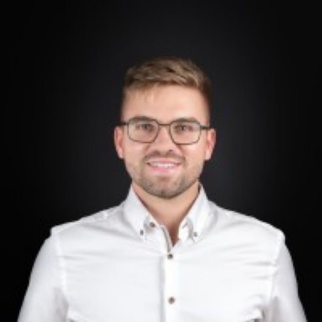 Marcin Tłuczewicz, protetyk stomatologiczny Warszawa