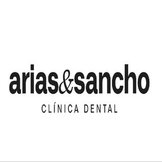 Acercar imagen: Mariel Viviana Sancho, Dentista Ourense