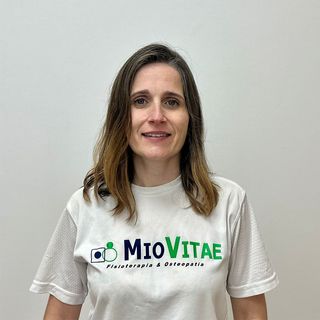 Acercar imagen: Virginia Velasco Isusi, Fisioterapeuta Avilés