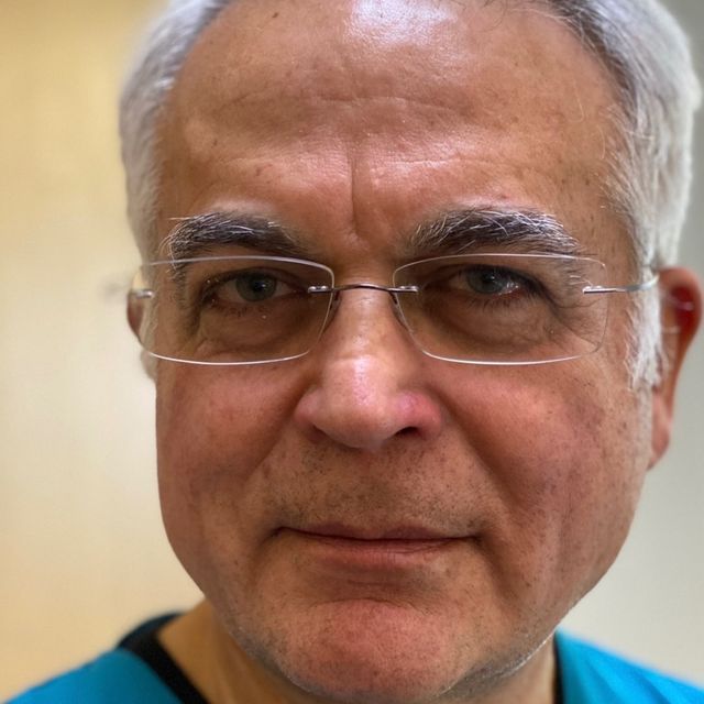 Cavit Durmus, Plastischer & Ästhetischer Chirurg Moers