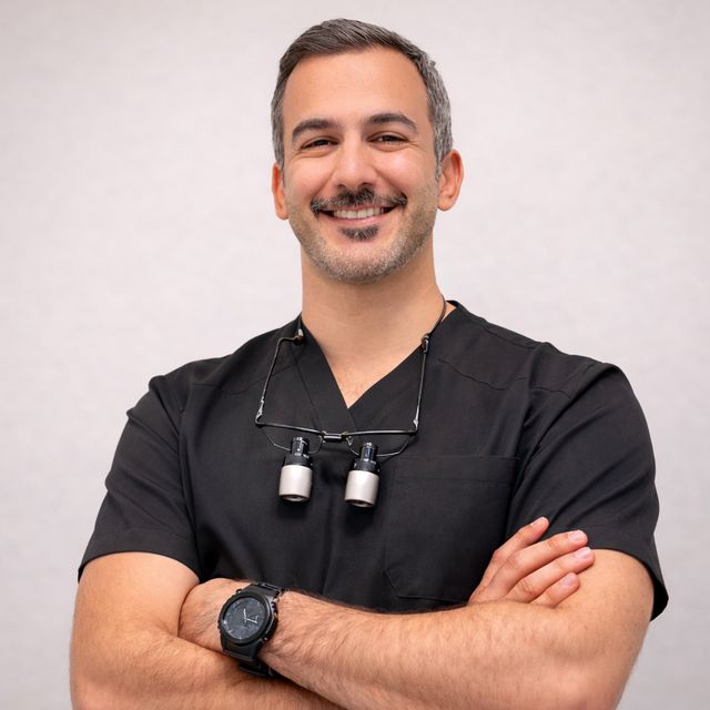 Momen Almomani, Plastischer & Ästhetischer Chirurg Schopfheim