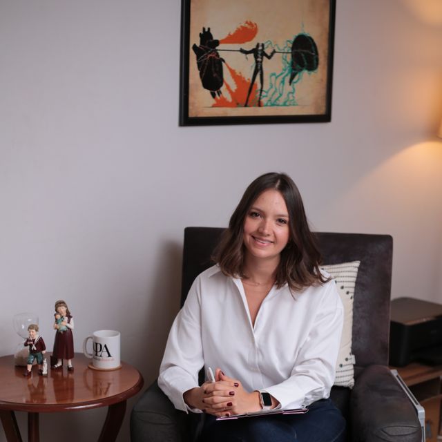 Simay Taşkıran Elbirlik, Psikoloji İzmir