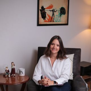 Resmi büyüt: Simay Taşkıran Elbirlik, Psikoloji İzmir