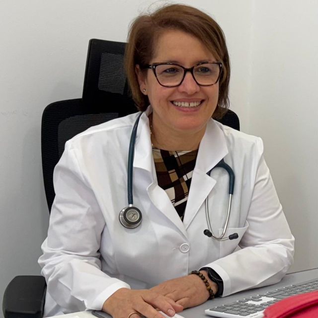 Niurkys De la Cruz Pérez, Médico general Pontevedra
