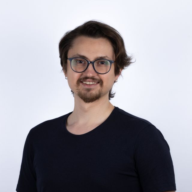 Bülent Keskin, Diş Hekimi İstanbul