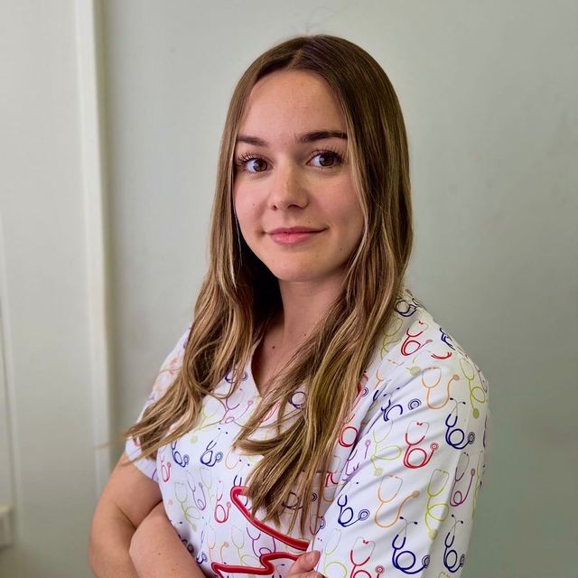 Laura López Alba, Podólogo Dos Hermanas