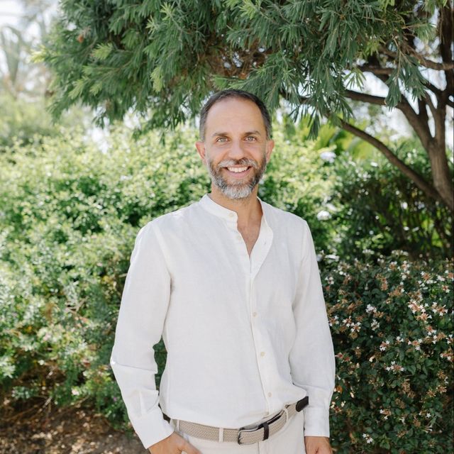 Carlos Salvador Gualda, Psicólogo Valencia