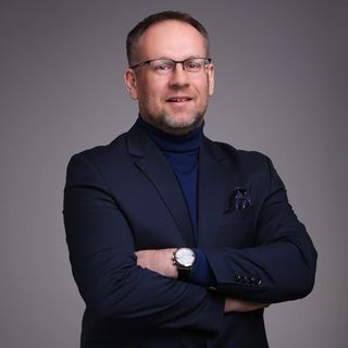 dr Patrycjusz Zieniuk