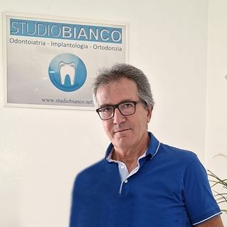 Ingrandire l'immagine: Marcello Bianco, dentista Taranto