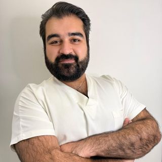 Ingrandire l'immagine: Avid Ghasem Pour, dentista Trieste