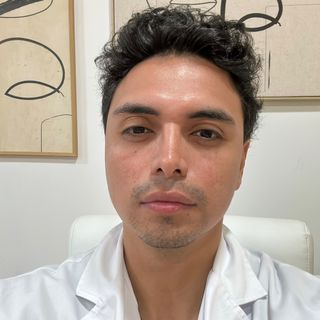 Acercar imagen: Rodrigo Robles, Médico general Barcelona