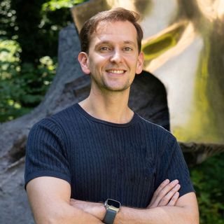 Dr. Miguel Angel Rodríguez Cabello