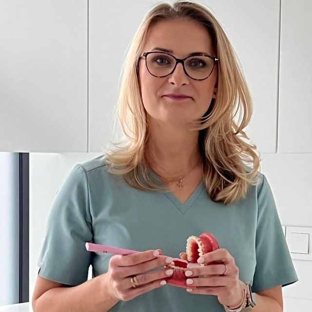 Izabela Wilewska, higienistka/higienista stomatologiczny Nadarzyn