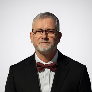 Powiększ obraz: Wojciech Kulewski, internista Świecie