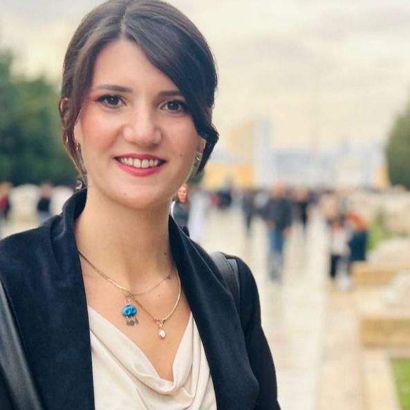 Ece Güler, Psikoloji Bursa