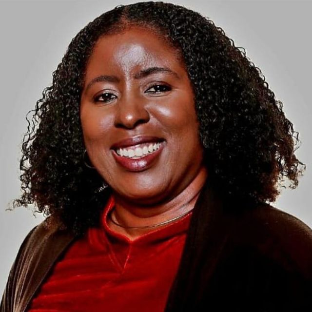 Tessa John, Terapeuta complementario Madrid