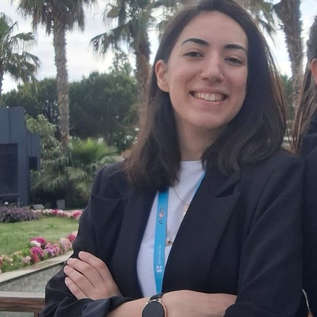 Aleyna Çetin, Dil ve Konuşma Terapisi İzmir