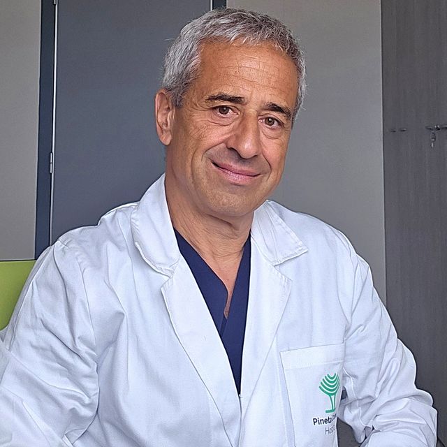 Giuseppe Ambrosio, chirurgo vertebrale Napoli