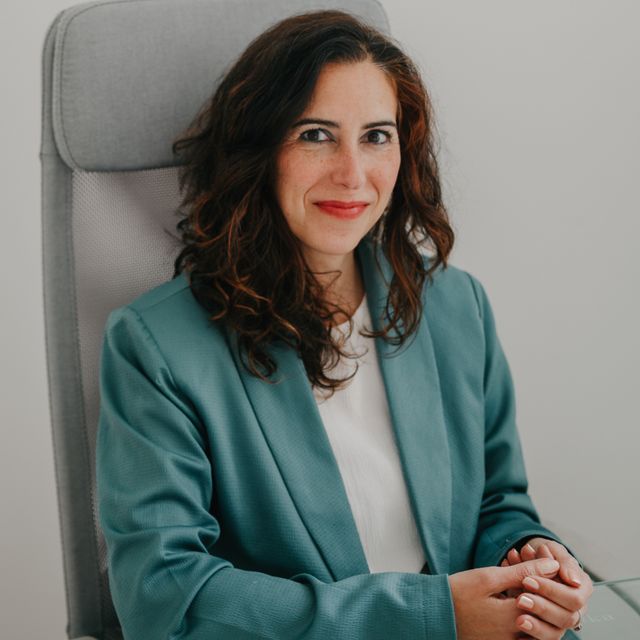 Cristina Páez Bandera, Terapeuta complementario Málaga