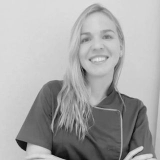 Acercar imagen: Maria Pilar Biel Turon, Dentista Madrid