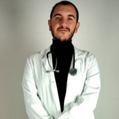 Ingrandire l'immagine: Luca Gualtieri, reumatologo Lamezia Terme