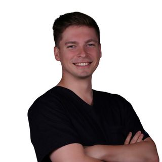 Powiększ obraz: Michał Nowicki, stomatolog Gdańsk