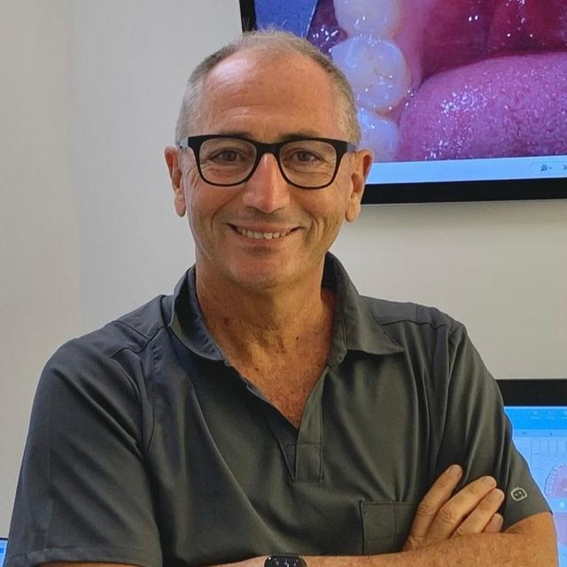 Giovanni Manes Gravina, dentista Roma