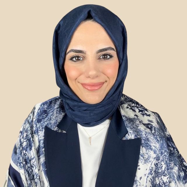 Elif Özaydın, Psikoloji İstanbul