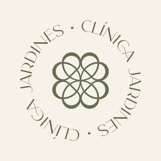 Juan Modesto Caballero, Ginecólogo Castro-Urdiales