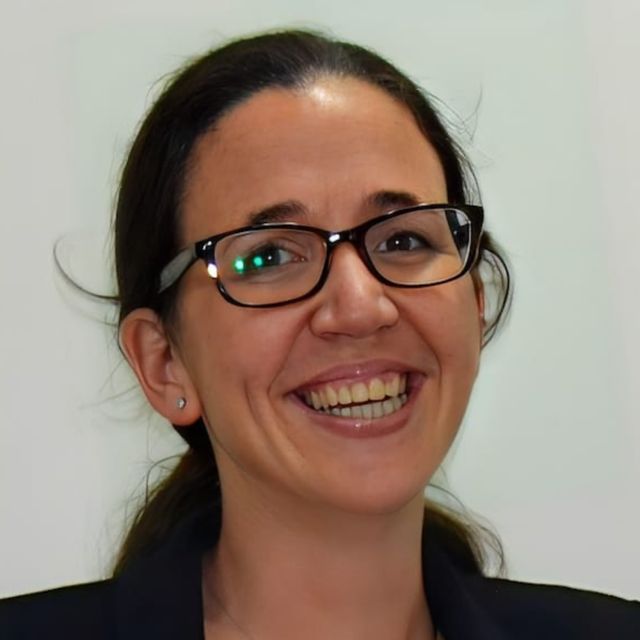 M. Dolores Ortega Garcia, Psiquiatra infantil Cartagena