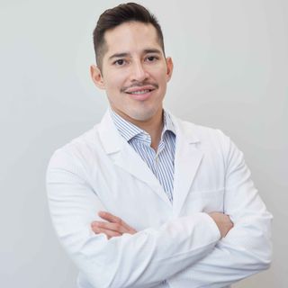 Acercar imagen: Freddy Cascante, Médico estético Barcelona