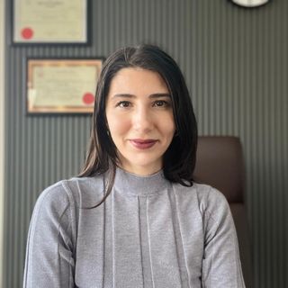 Resmi büyüt: Gözde Ulaş, Çocuk ve Ergen Psikiyatrisi İzmir