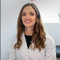 Ana Clara Dualibe Monros, Médico general Madrid