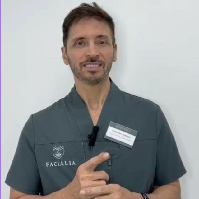 Gustavo Olmedo, Cirujano plástico Valencia