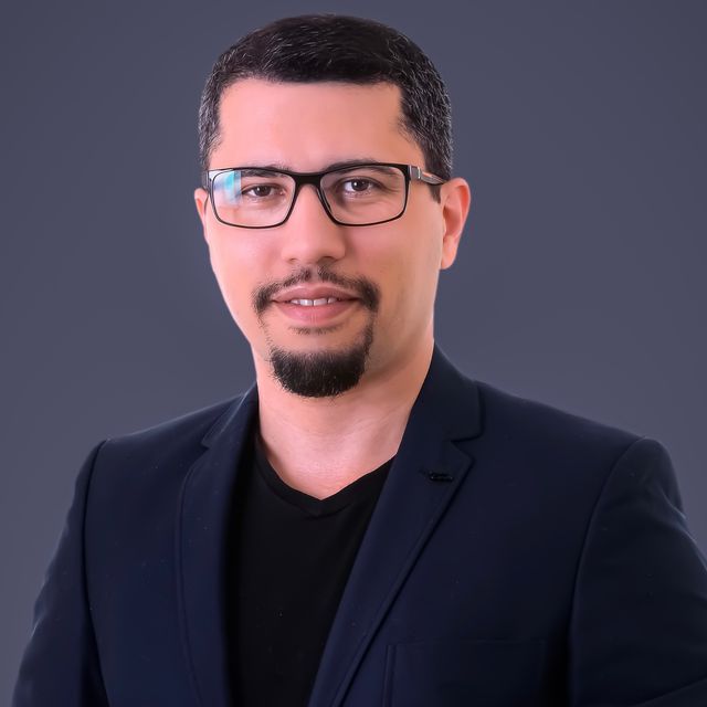 Enes Yiğit, Kulak Burun Boğaz İstanbul