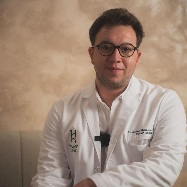 Rafael Mendoza Albarrán, Dermatólogo Cádiz