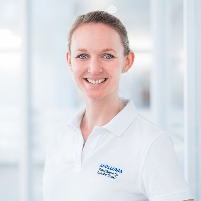 Amelie Hantschk, Zahnarzt Düsseldorf