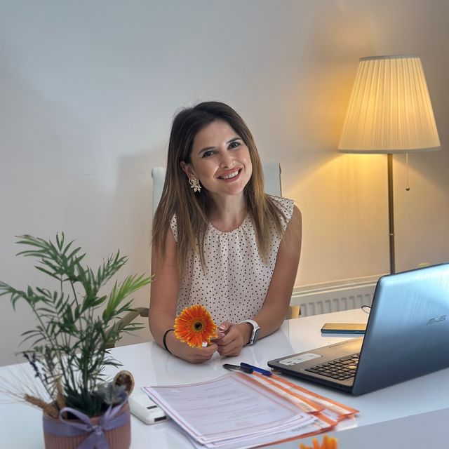 Hanife Kara, Diyetisyen İzmir