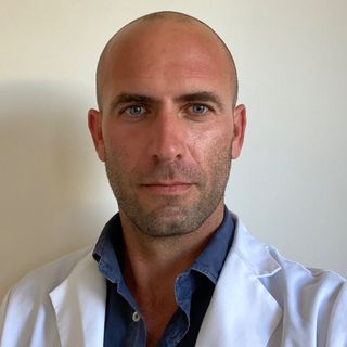 Daniel J. Elena Aldana, Cardiólogo Málaga
