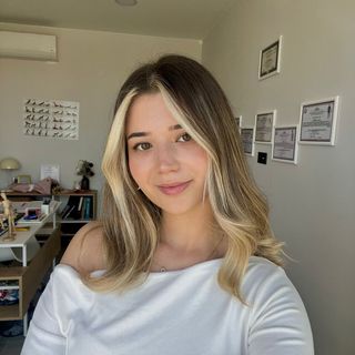 Resmi büyüt: Şevval Gezer, Fizyoterapi Ve Rehabilitasyon Sakarya