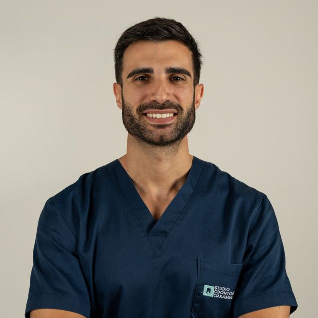 Francesco Ciaramella, dentista Afragola