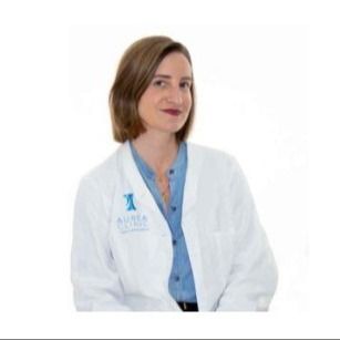 Marta Doña González, Especialista en Tricología Sevilla