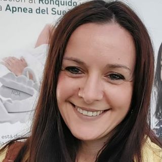 Acercar imagen: Consuelo Linares Piñar, Dentista Málaga