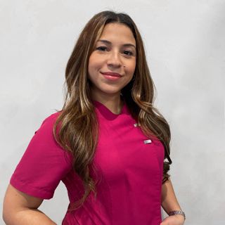 Acercar imagen: Valerie Savignano Gutiérrez, Podólogo Valdemoro