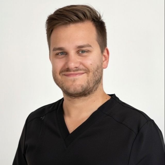 Damian Żmuda, stomatolog Kraków