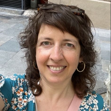 Rebeca Gómez Rodríguez, Terapeuta complementario Barcelona