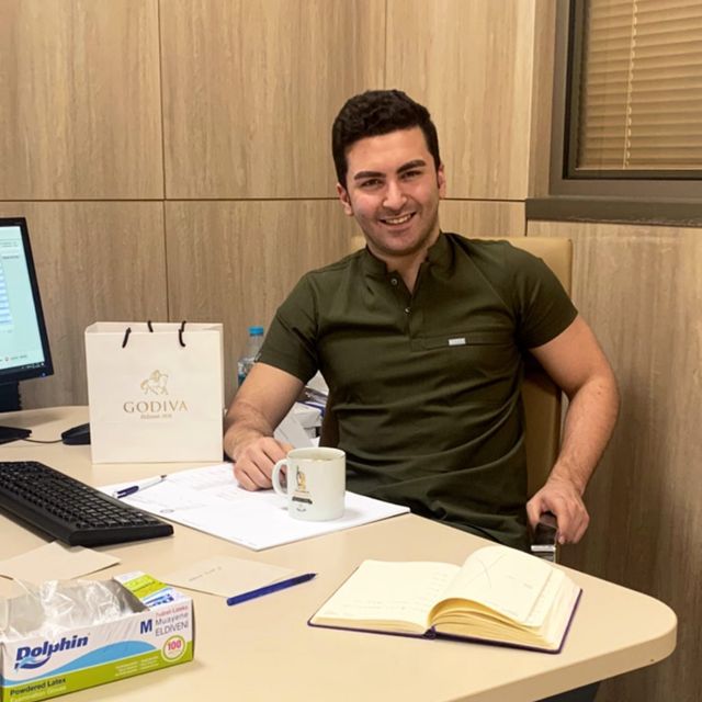 Mehmet Akkurt, Plastik Rekonstrüktif Ve Estetik Cerrahi Sarıyer