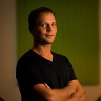 Zoltan Asztalos, Psychiater Bogen