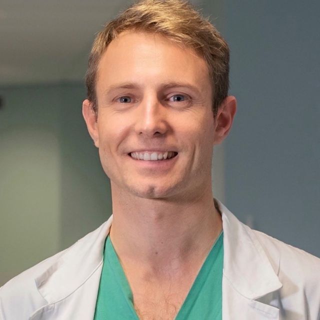 Emilio Ferrari, ortopedico Pietra Ligure