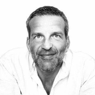 Ingrandire l'immagine: Michele Luzi, neurochirurgo Ancona